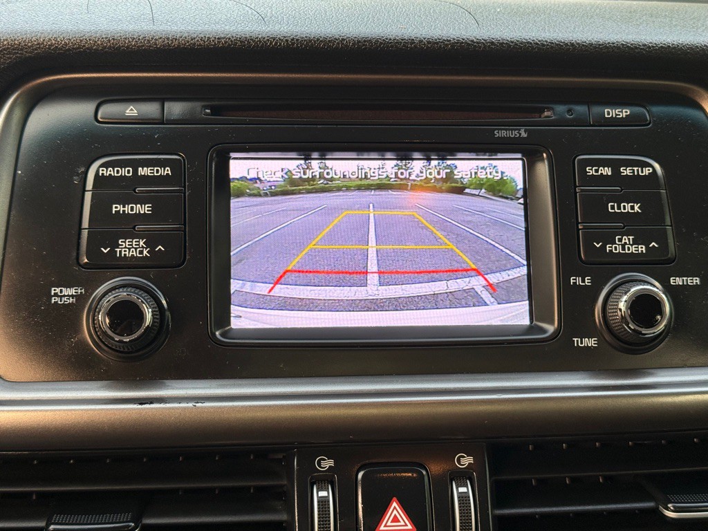 2017 Kia Optima Image 17