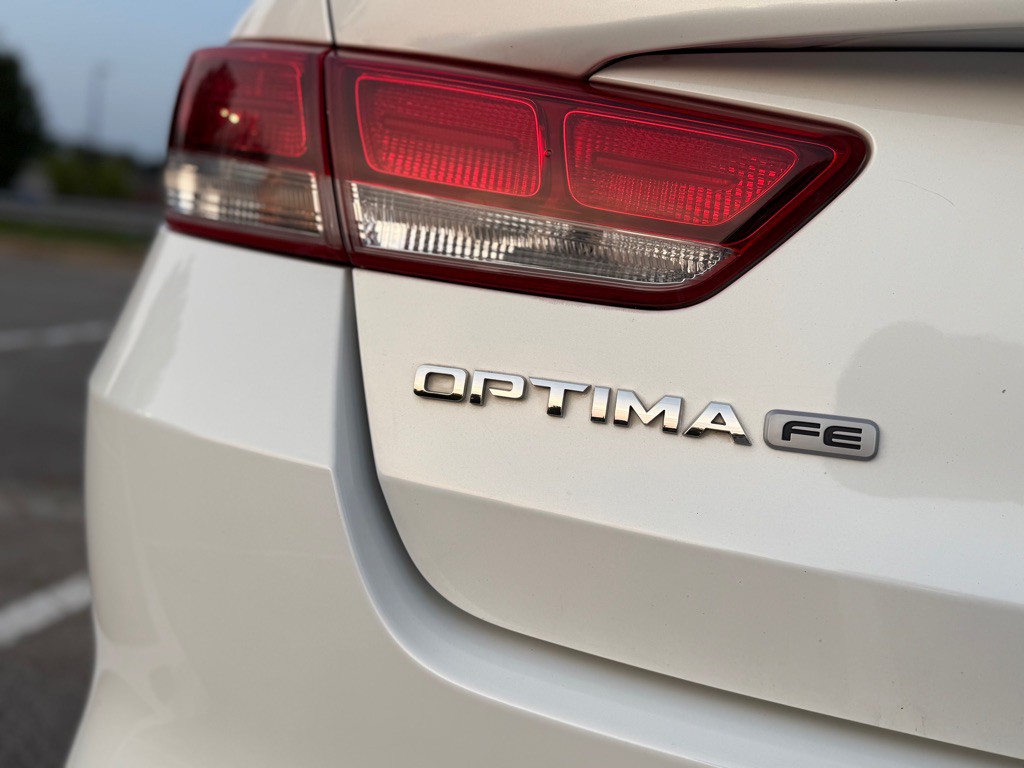 2017 Kia Optima Image 19