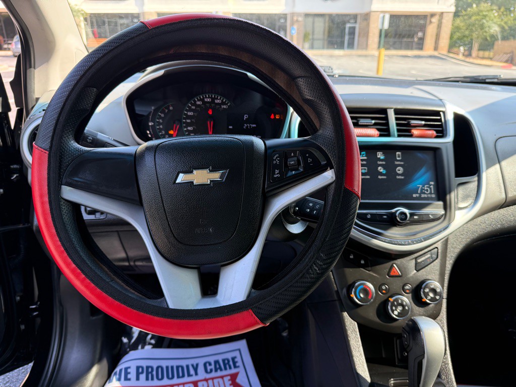 2017 Chevrolet Sonic Image 14