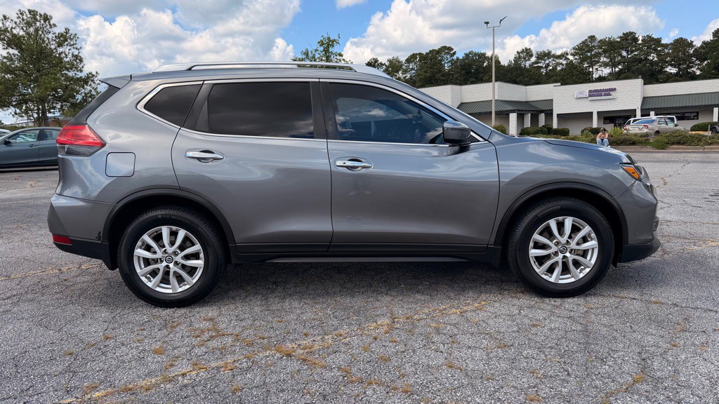 2017 Nissan Rogue Image 5