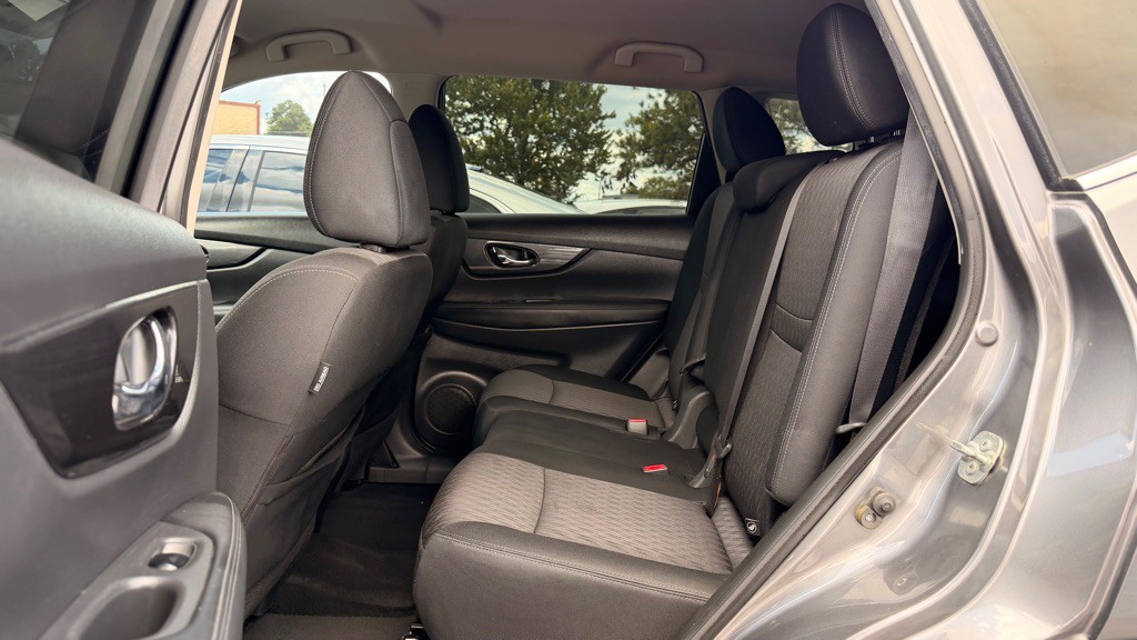 2017 Nissan Rogue Image 14