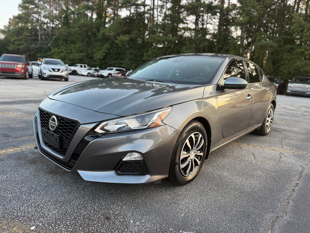 2021 Nissan Altima Image 3