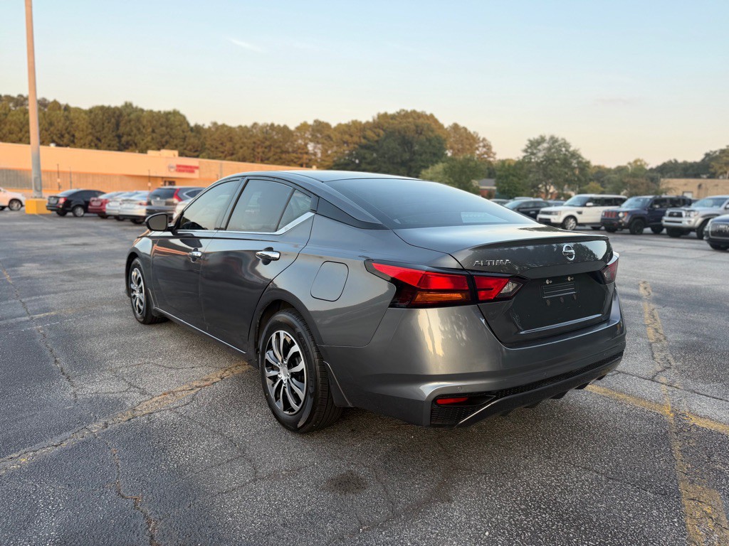 2021 Nissan Altima Image 5