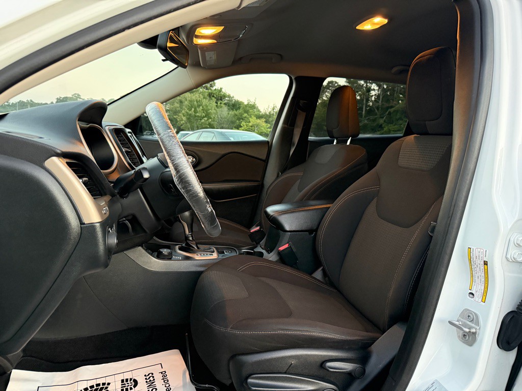 2016 Jeep Cherokee Image 7