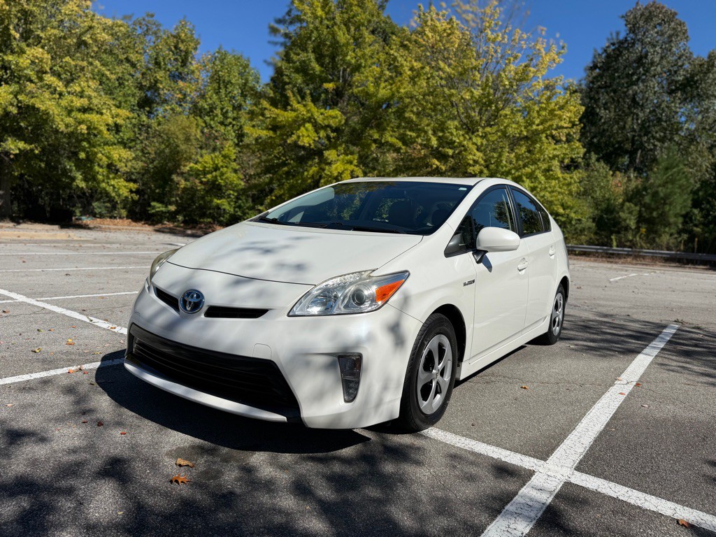 2014 Toyota Prius Image 2