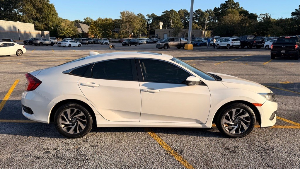 2018 Honda Civic Image 4