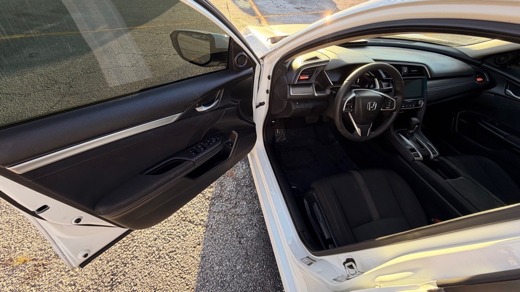 2018 Honda Civic Image 7