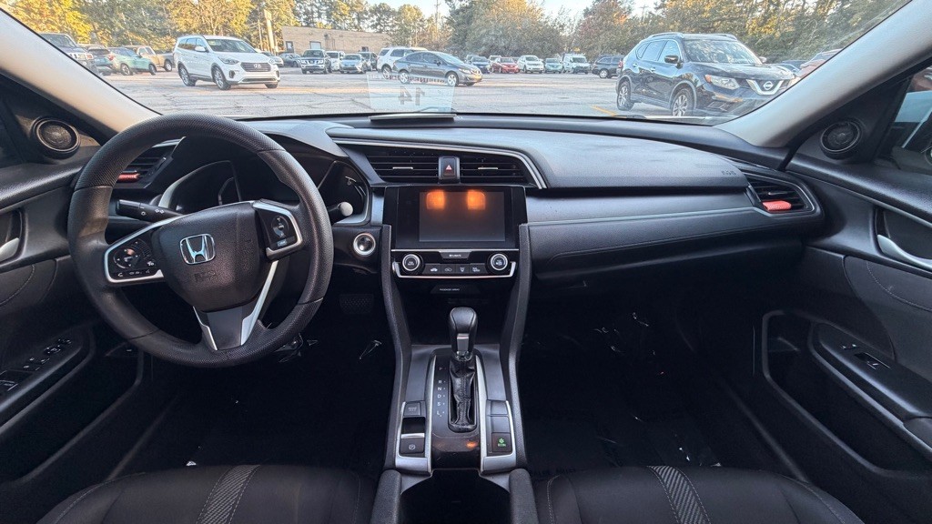 2018 Honda Civic Image 18