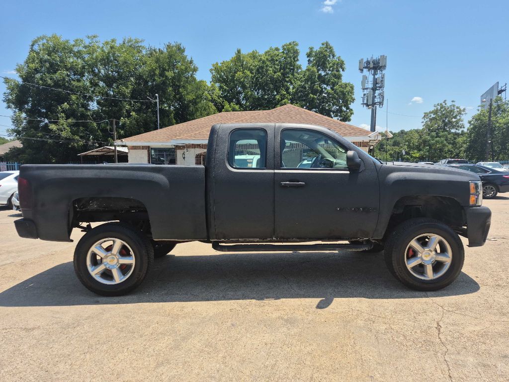 2008 Chevrolet Silverado 1500 Image 3