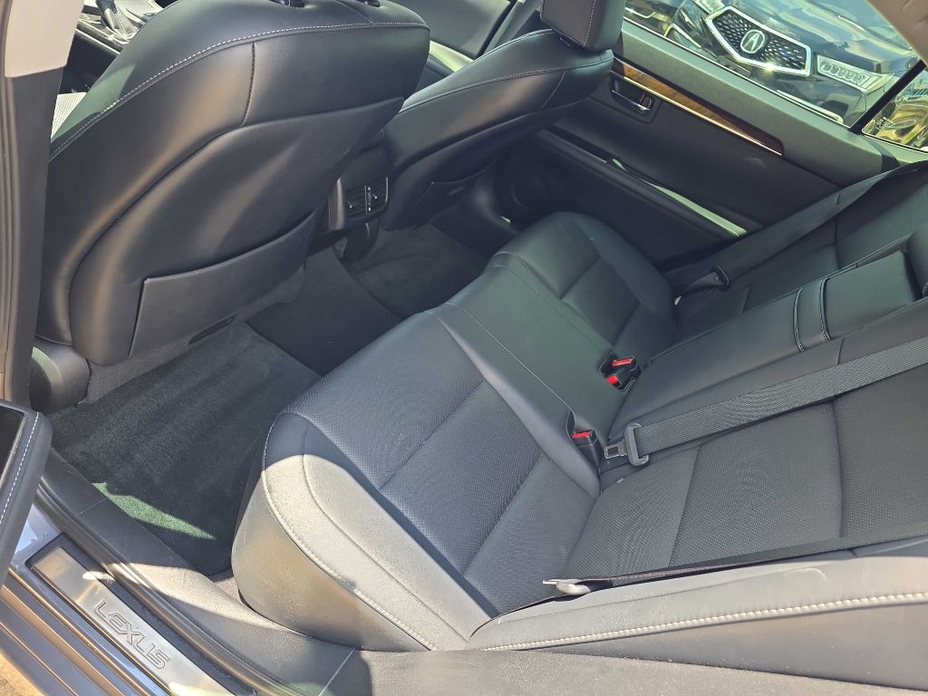 2016 Lexus ES 350 Image 10