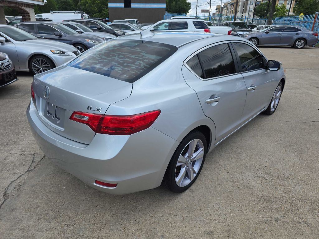 2013 Acura ILX Image 3
