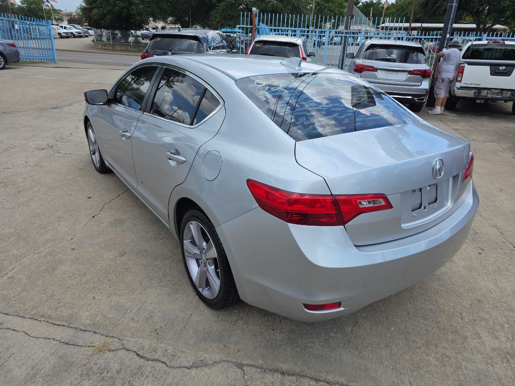 2013 Acura ILX Image 7