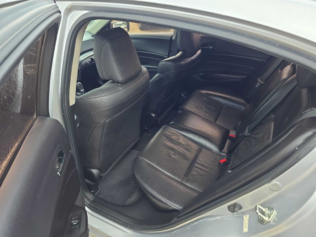 2013 Acura ILX Image 10