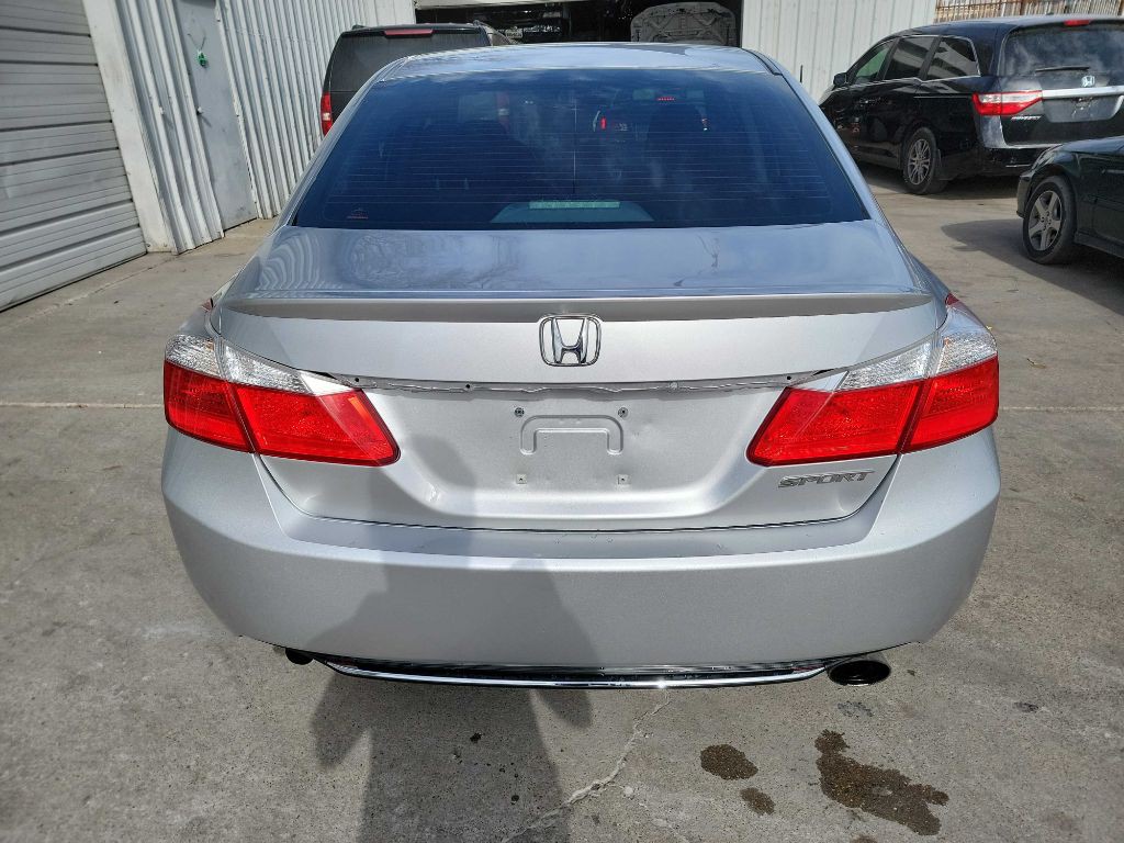 2013 Honda Accord Image 16