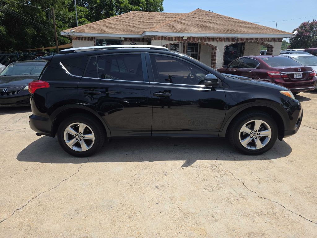 2015 Toyota Rav4 Image 4