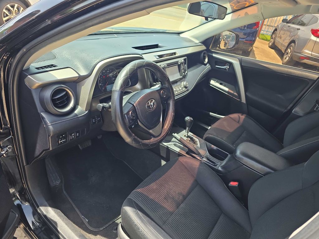 2015 Toyota Rav4 Image 10