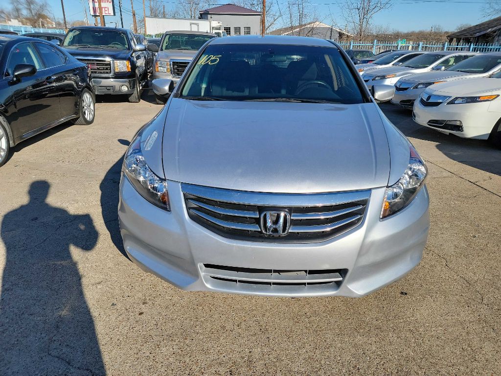 2012 Honda Accord Image 2