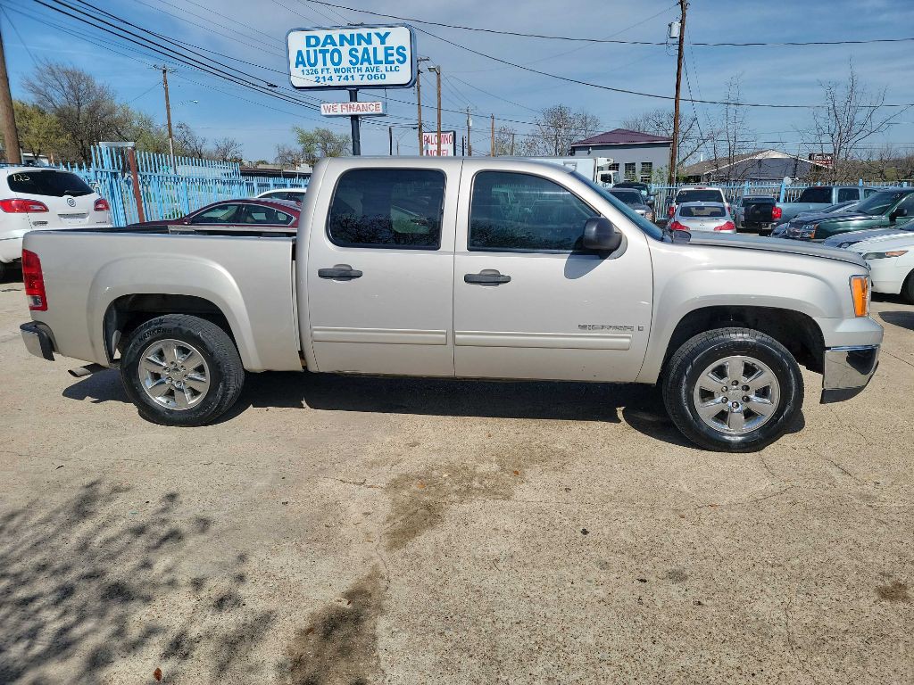 2009 GMC Sierra Image 2