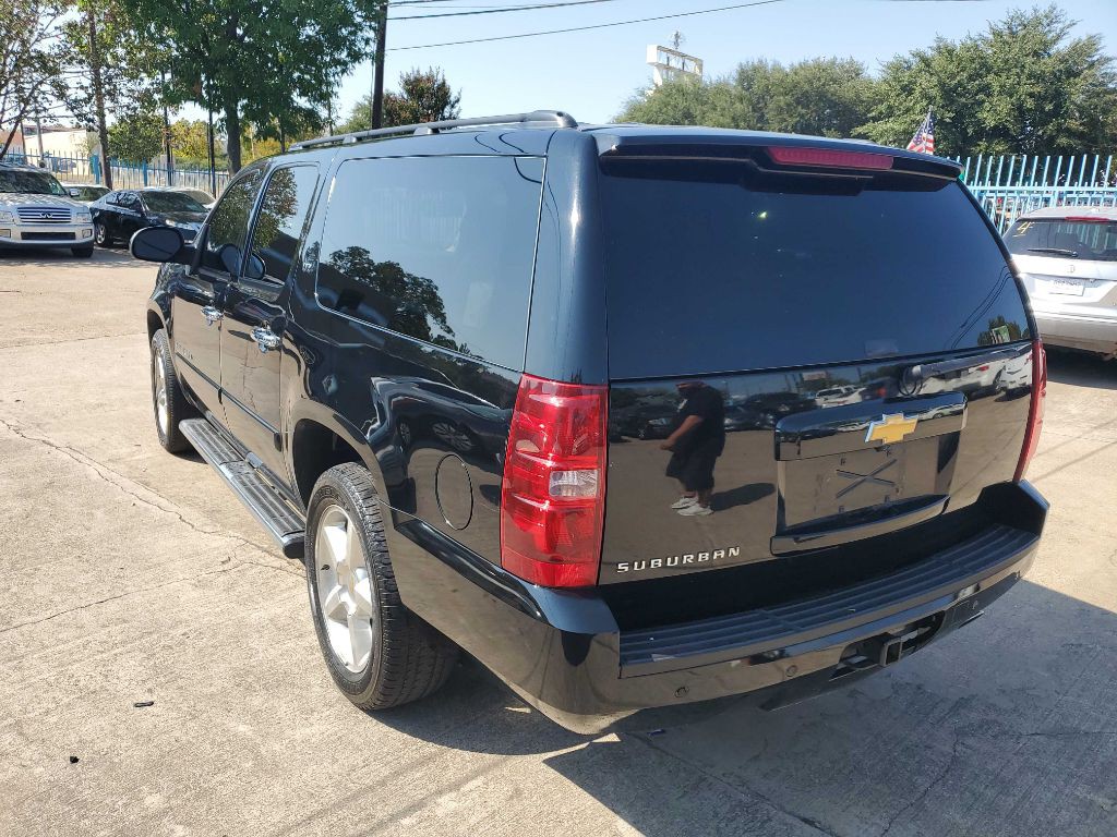 2008 Chevrolet Suburban Image 7