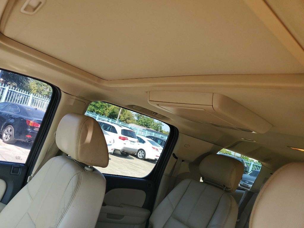 2008 Chevrolet Suburban Image 12