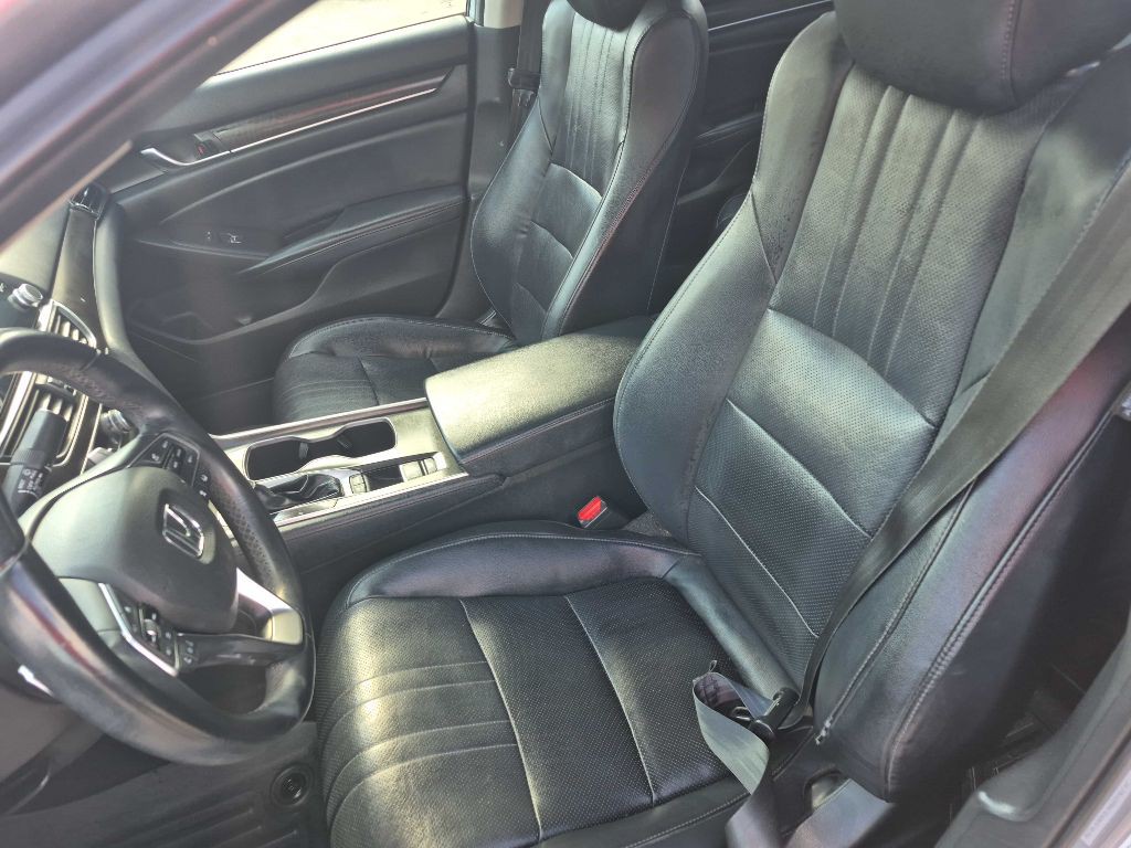 2018 Honda Accord Image 11