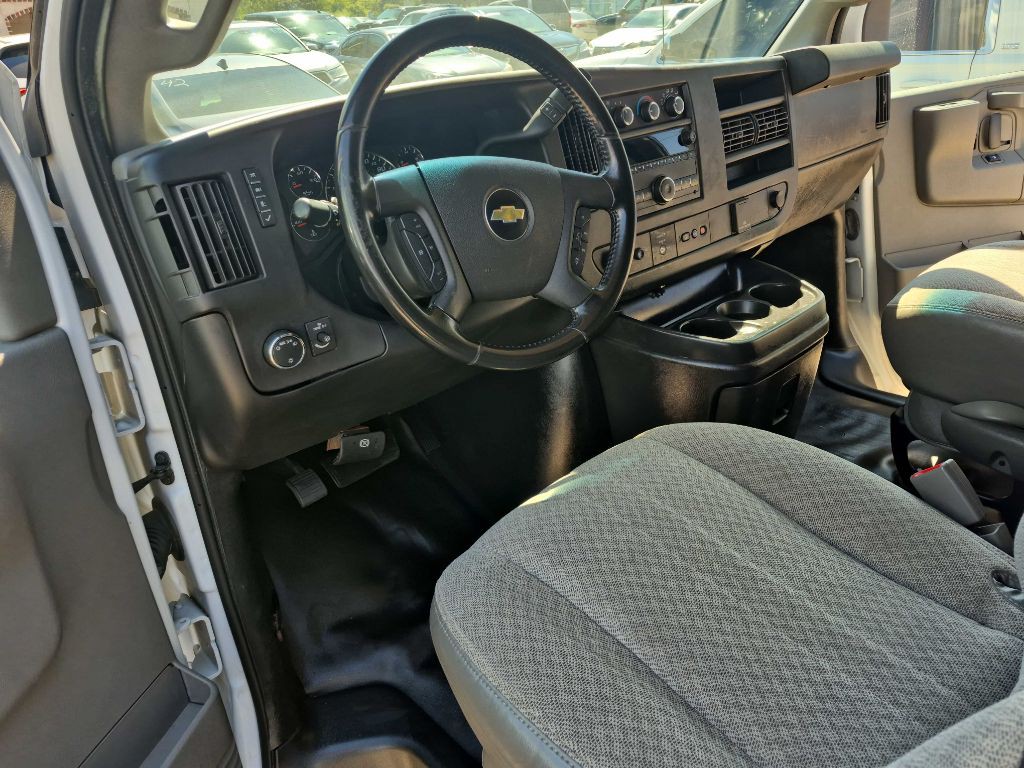 2021 Chevrolet Express Image 11
