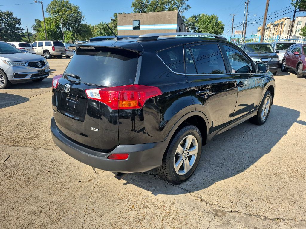 2015 Toyota Rav4 Image 3