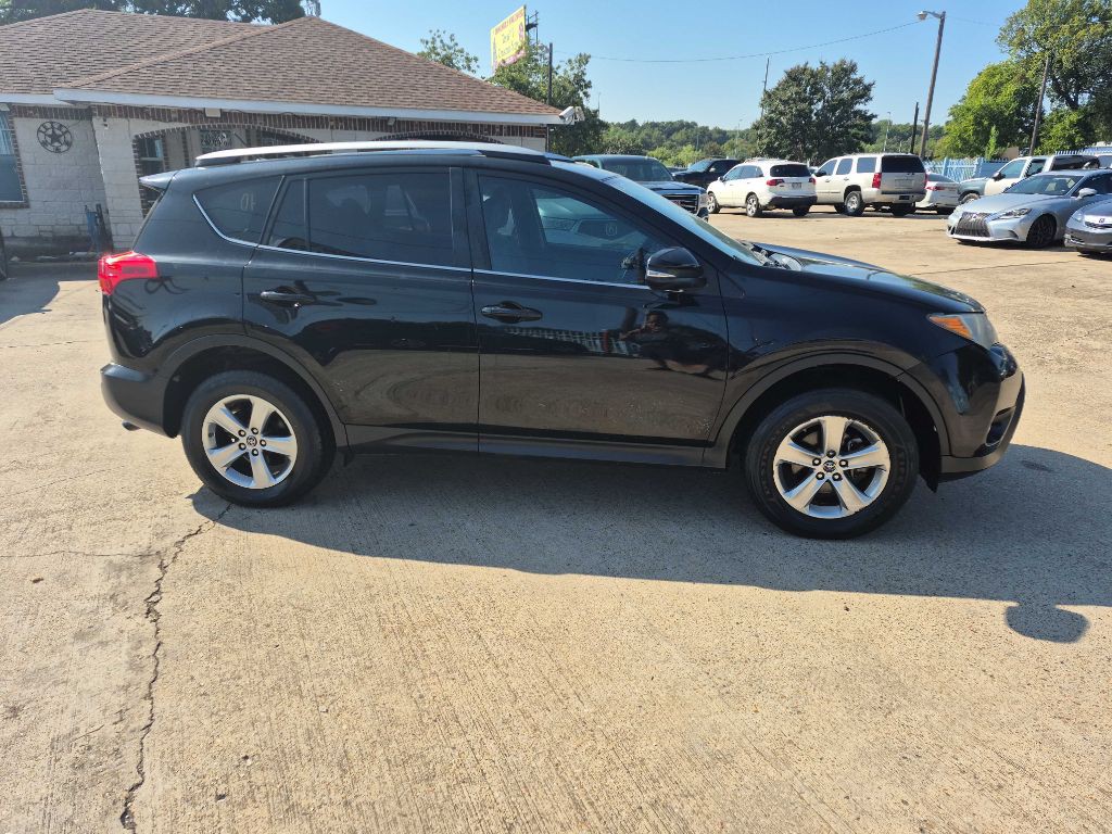 2015 Toyota Rav4 Image 5