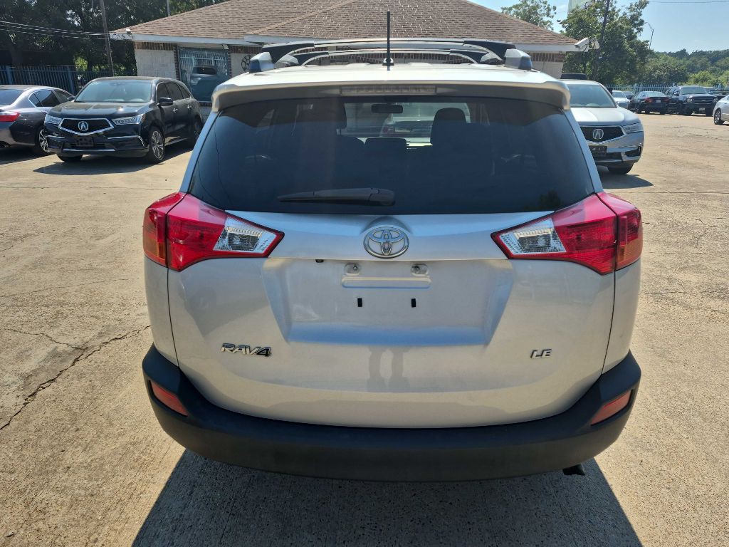 2015 Toyota Rav4 Image 4