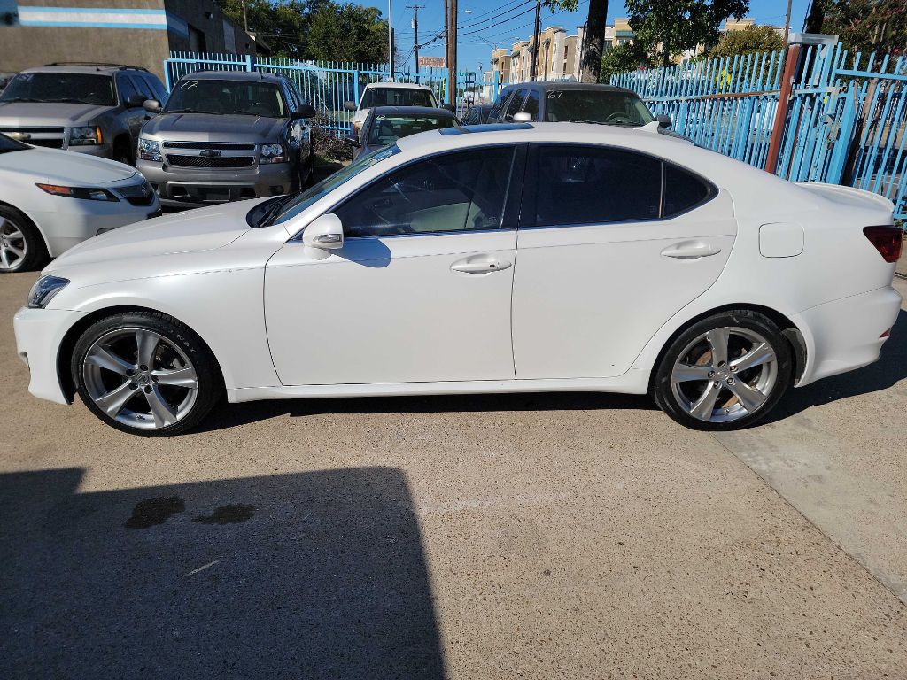 2012 Lexus IS Image 4