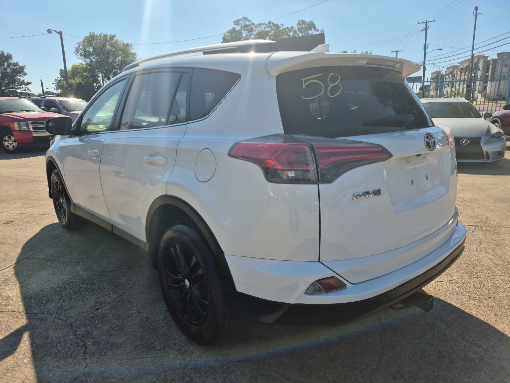 2016 Toyota Rav4 Image 9