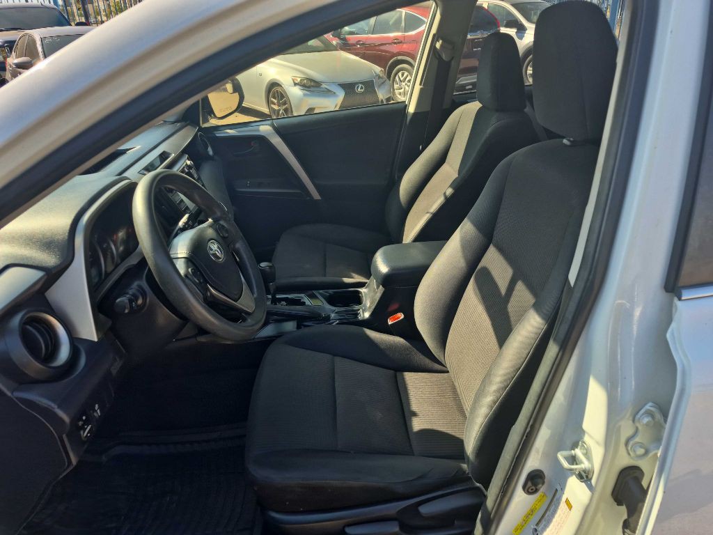 2016 Toyota Rav4 Image 10