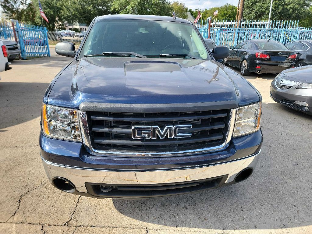 2007 GMC Sierra Image 8