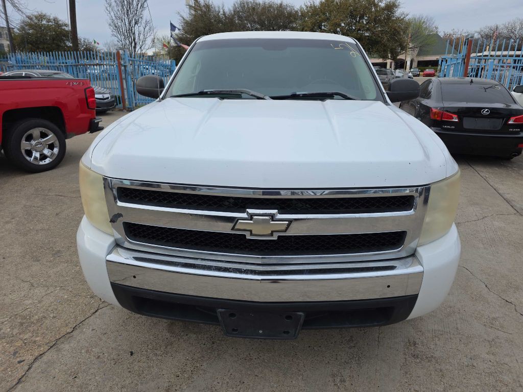 2007 Chevrolet Silverado 1500 Image 2