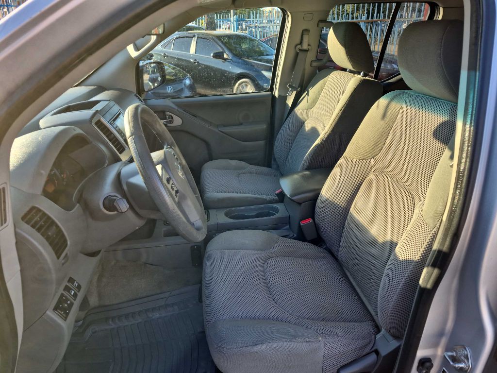 2018 Nissan Frontier Image 11