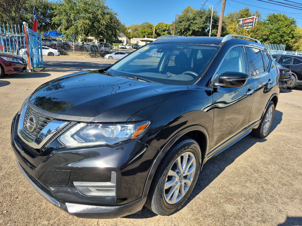 2019 Nissan Rogue Image 1