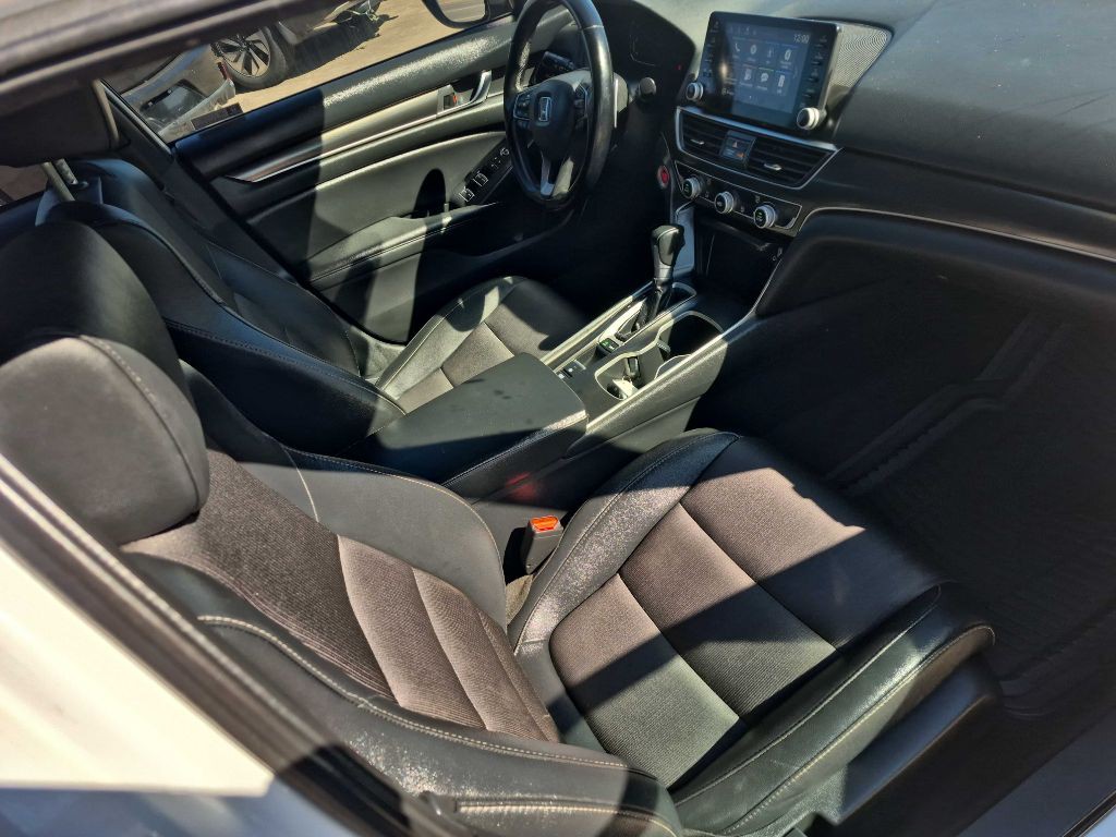 2020 Honda Accord Image 10