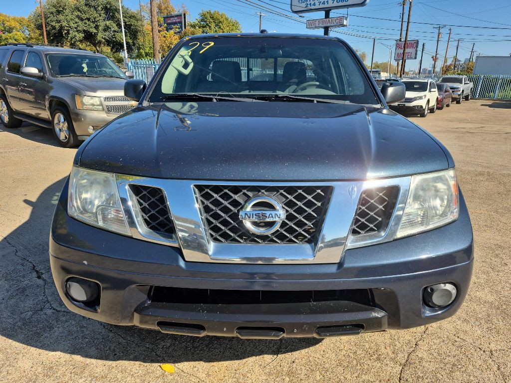 2018 Nissan Frontier Image 2