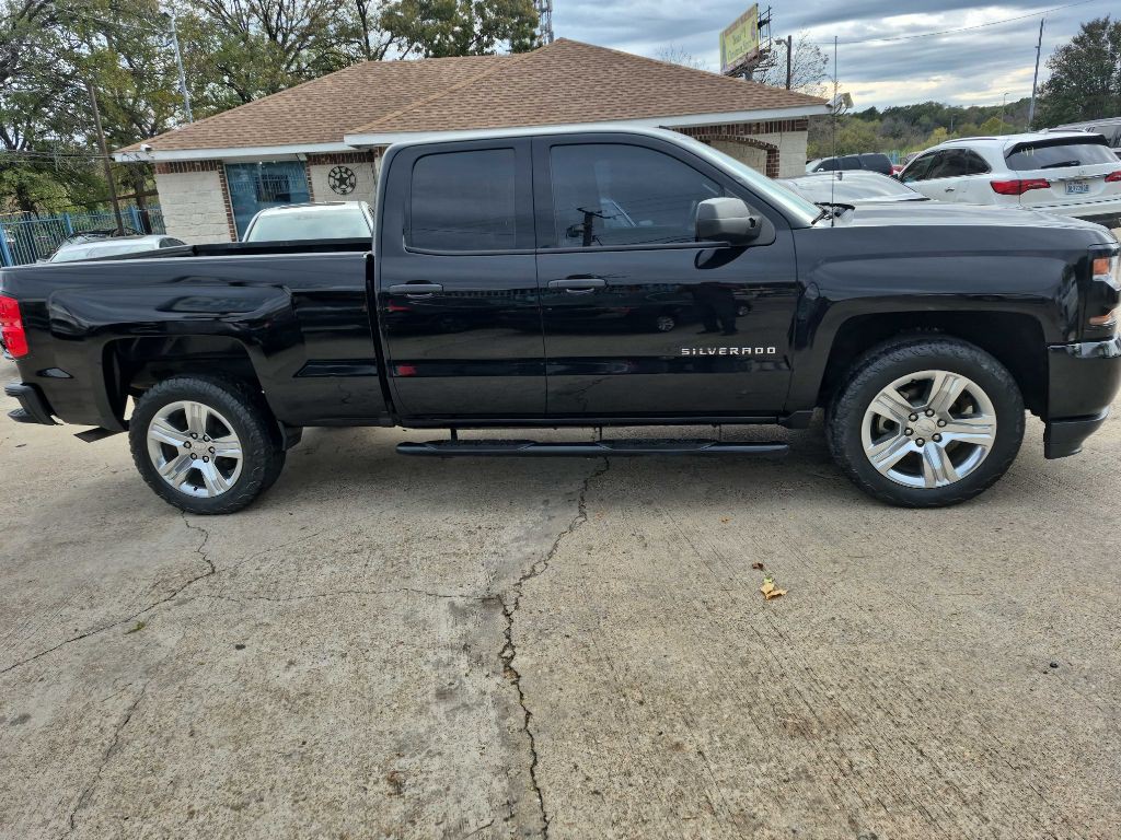 2018 Chevrolet Silverado 1500 Image 3