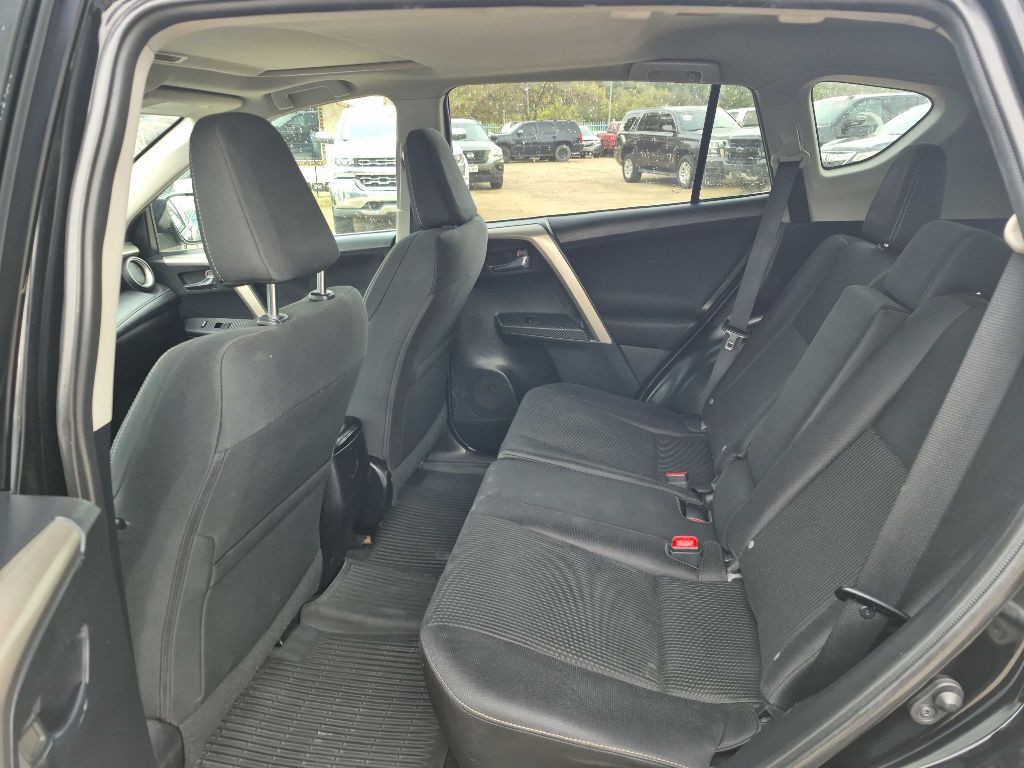 2014 Toyota Rav4 Image 10