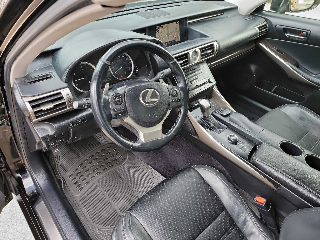 2014 Lexus IS Image 7