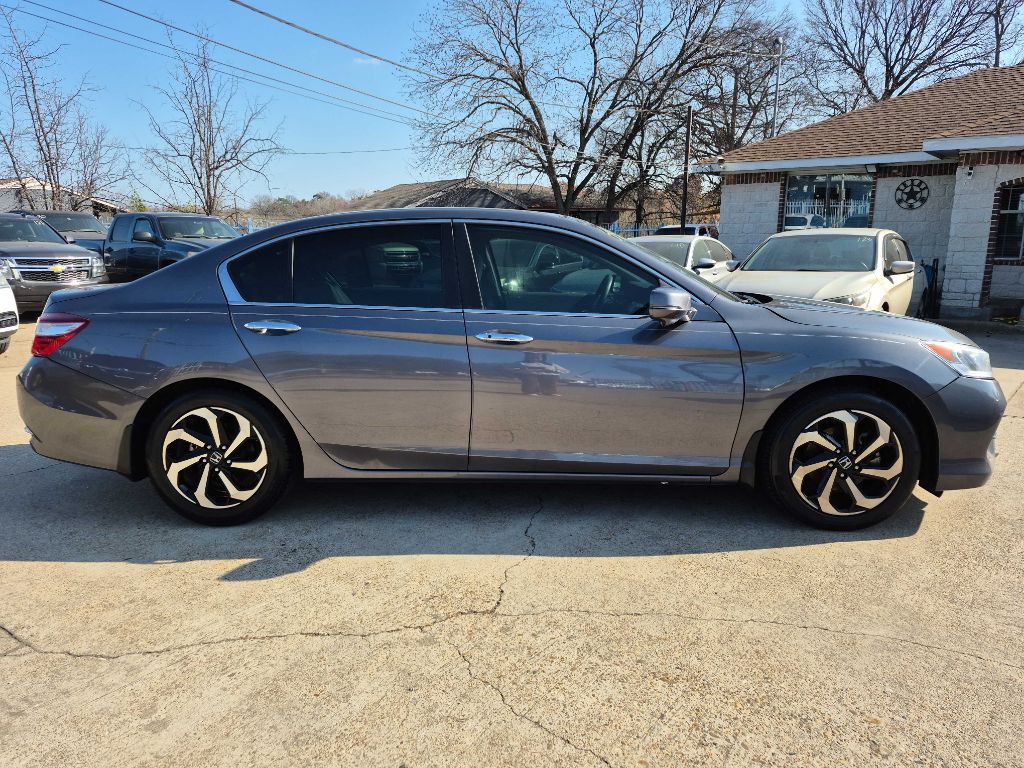 2017 Honda Accord Image 3