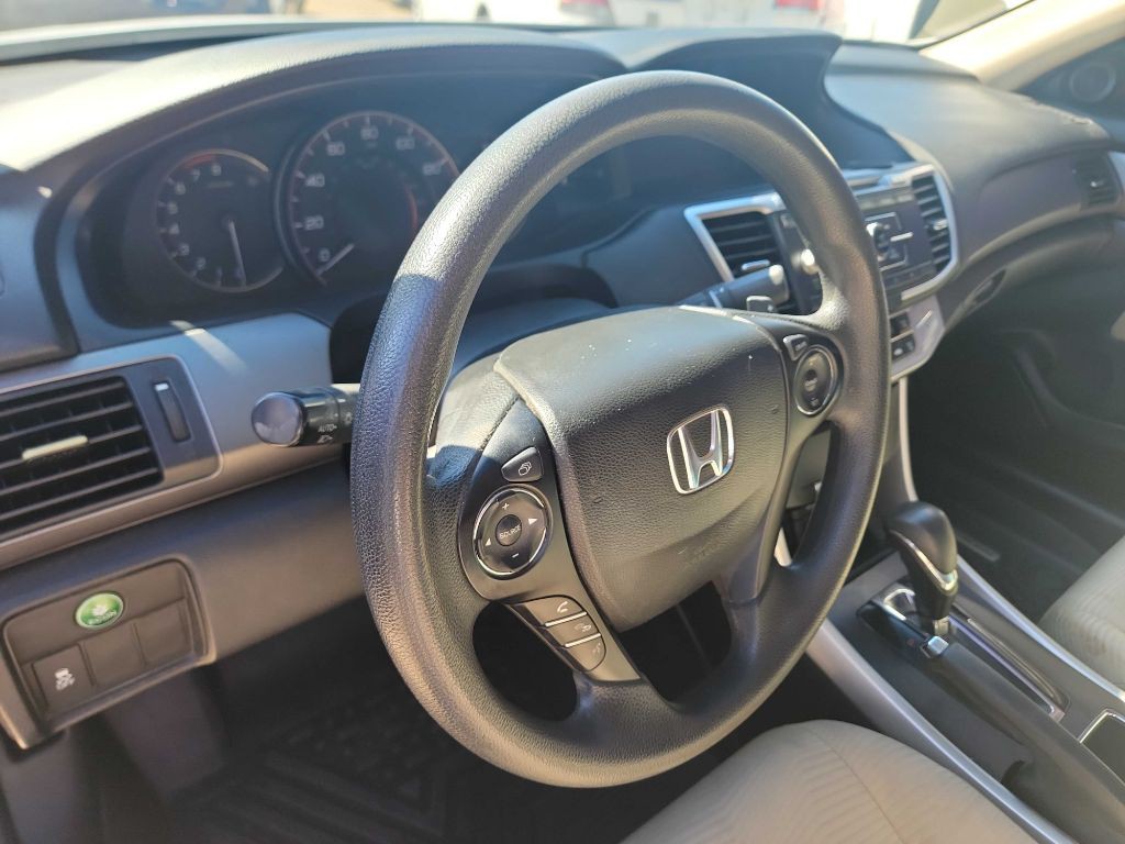 2015 Honda Accord Image 8