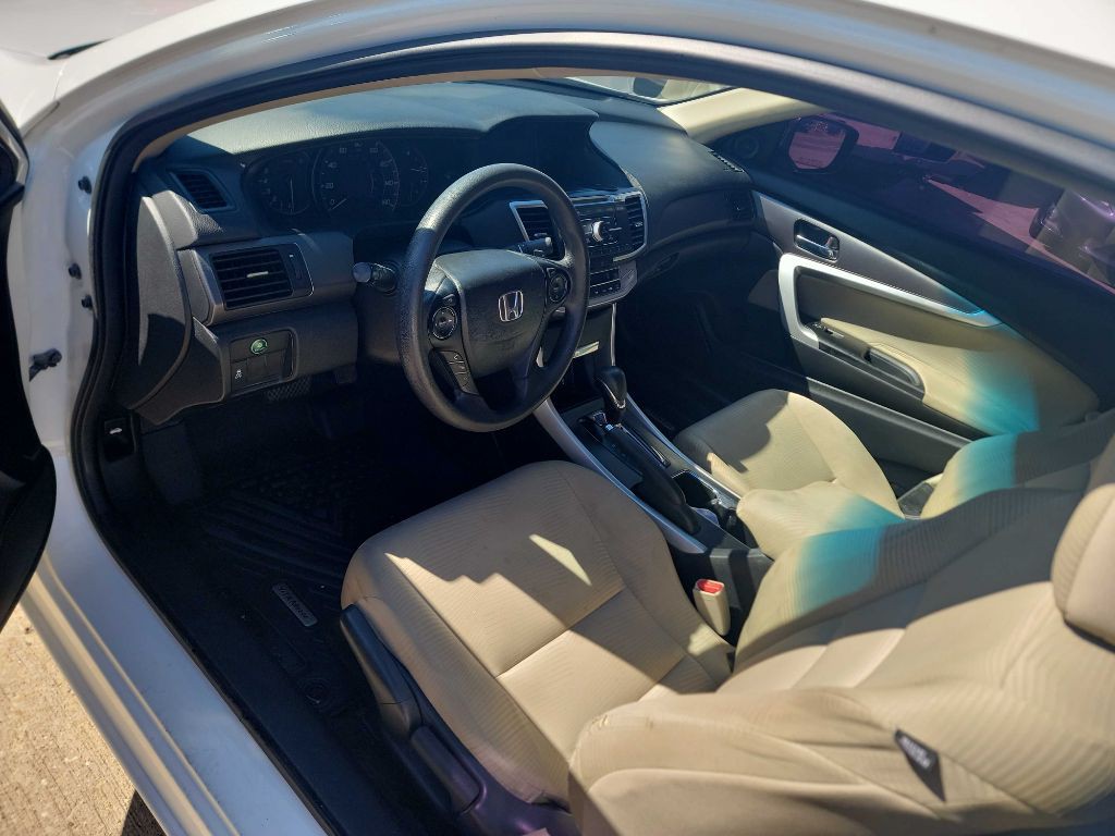 2015 Honda Accord Image 9