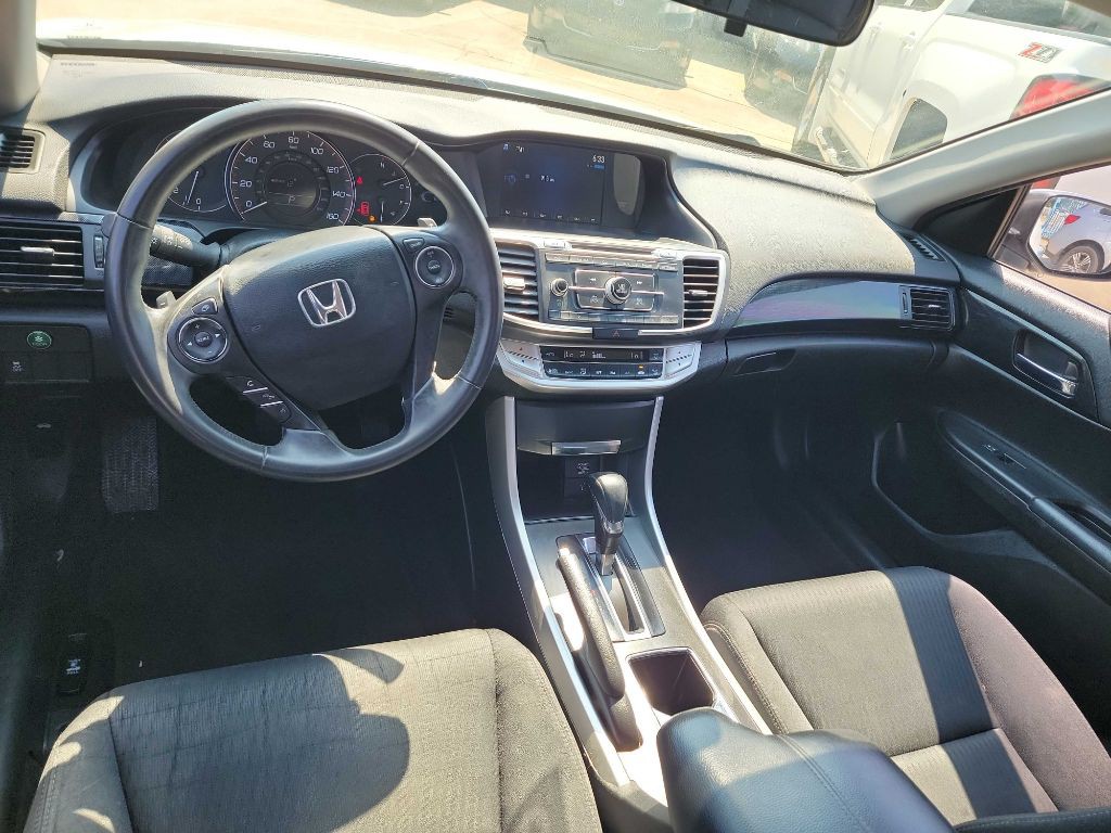 2015 Honda Accord Image 8