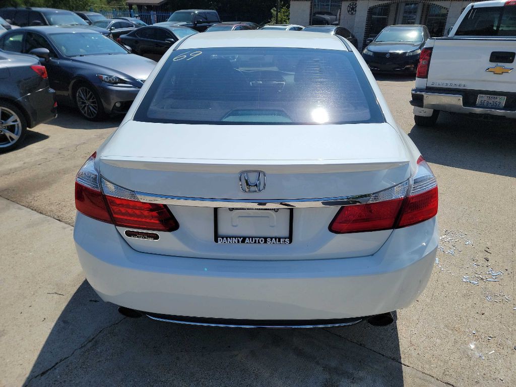 2015 Honda Accord Image 4
