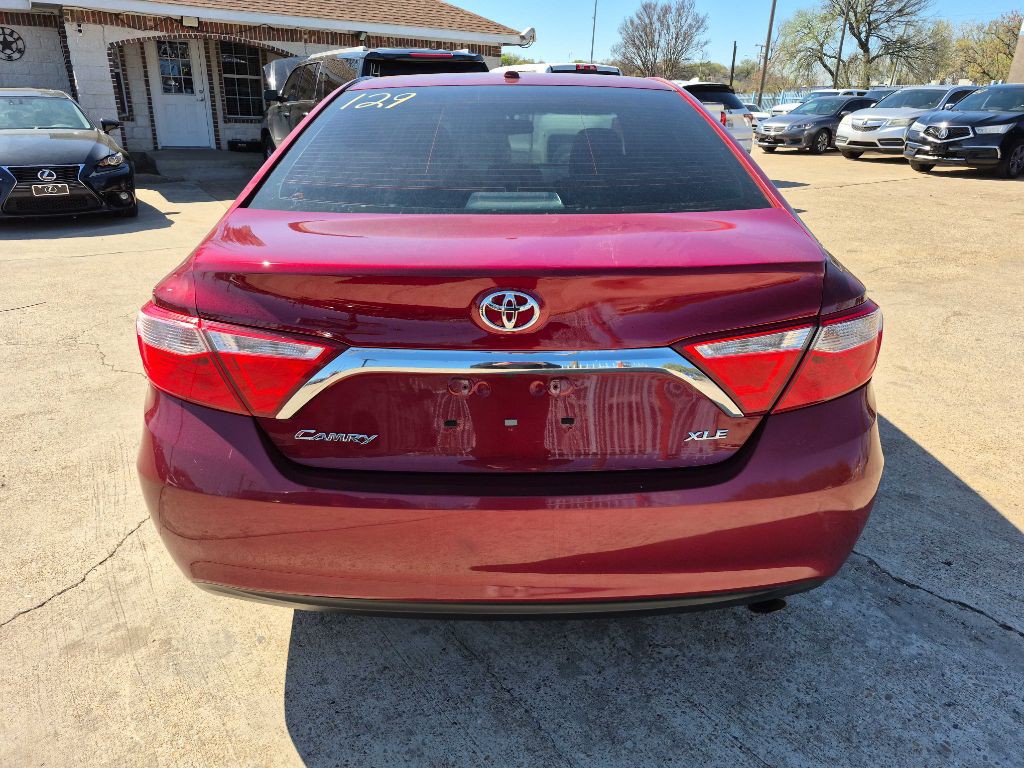 2017 Toyota Camry Image 6