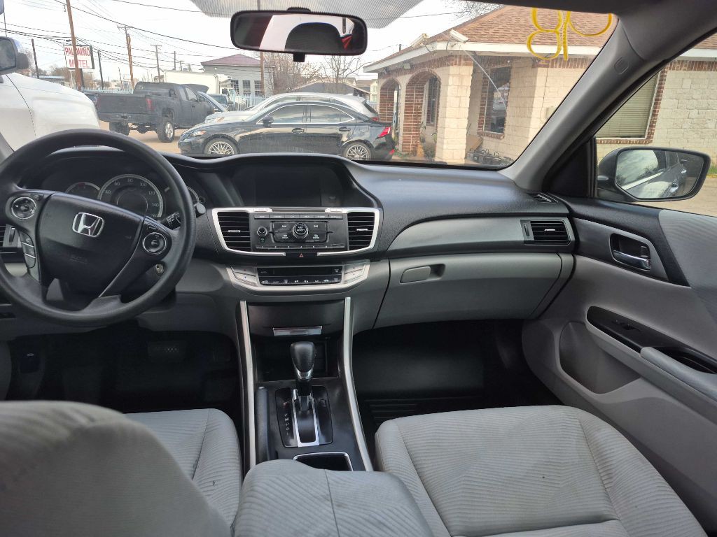 2015 Honda Accord Image 7