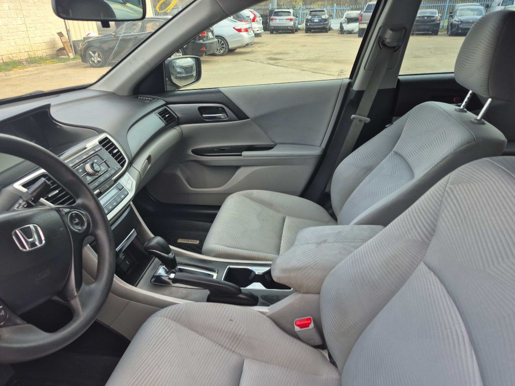 2015 Honda Accord Image 8