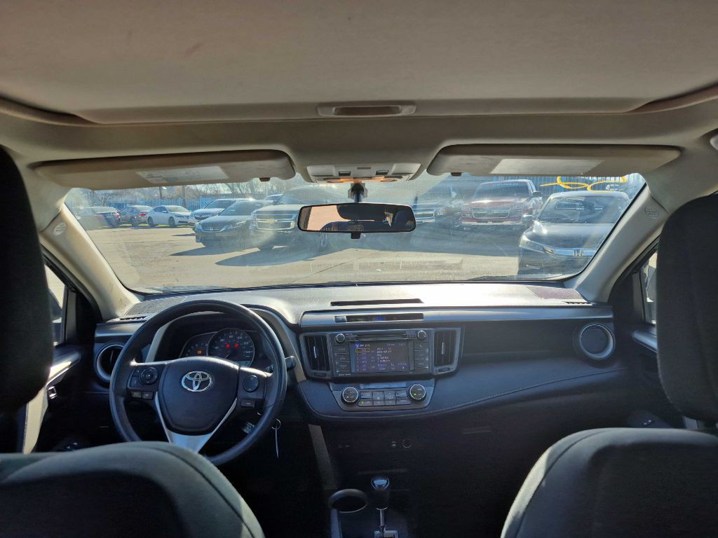 2013 Toyota Rav4 Image 9